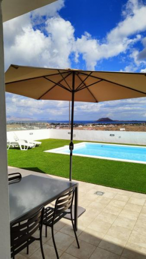 Sea Breeze heated pool aircon view adult only